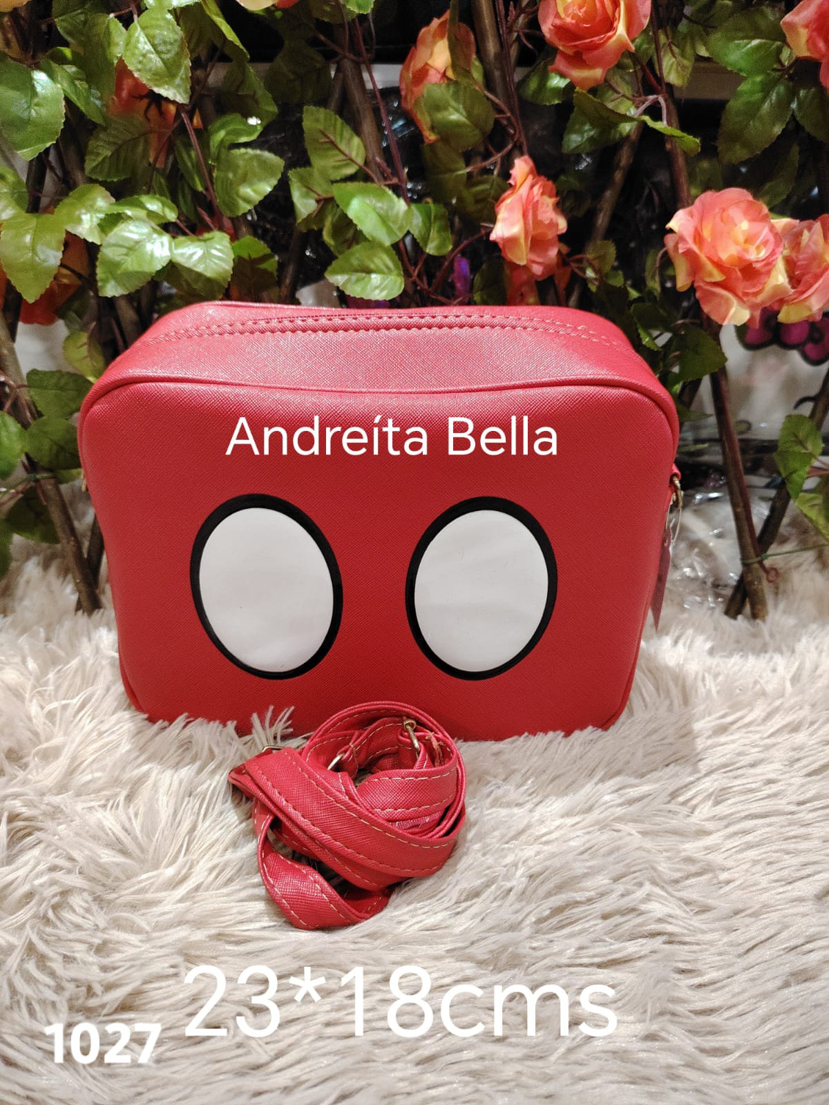 2026/03/1000005594.jpg crossbody Mickey - Imagen 1