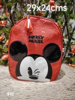 mochila ovalada mickey