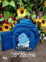 mochila pequeña con estuche intensamente