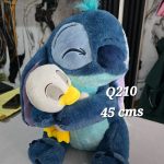 peluche Stitch azul con pato
